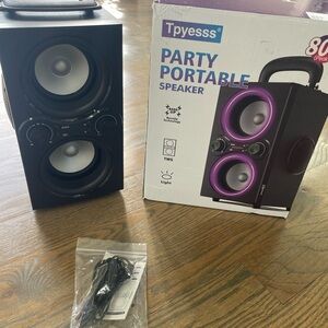 Black and Purple Party Portable Speaker